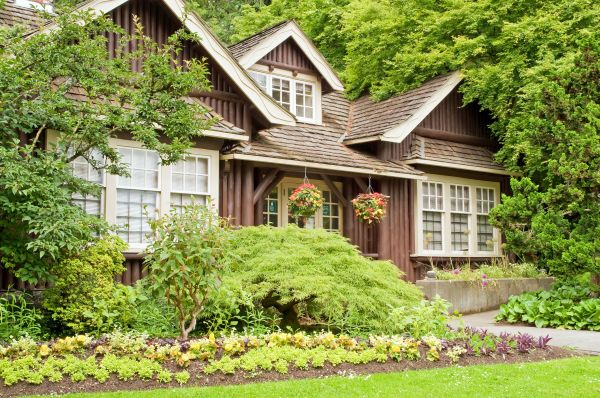 Log Home Landscaping in Federal Way